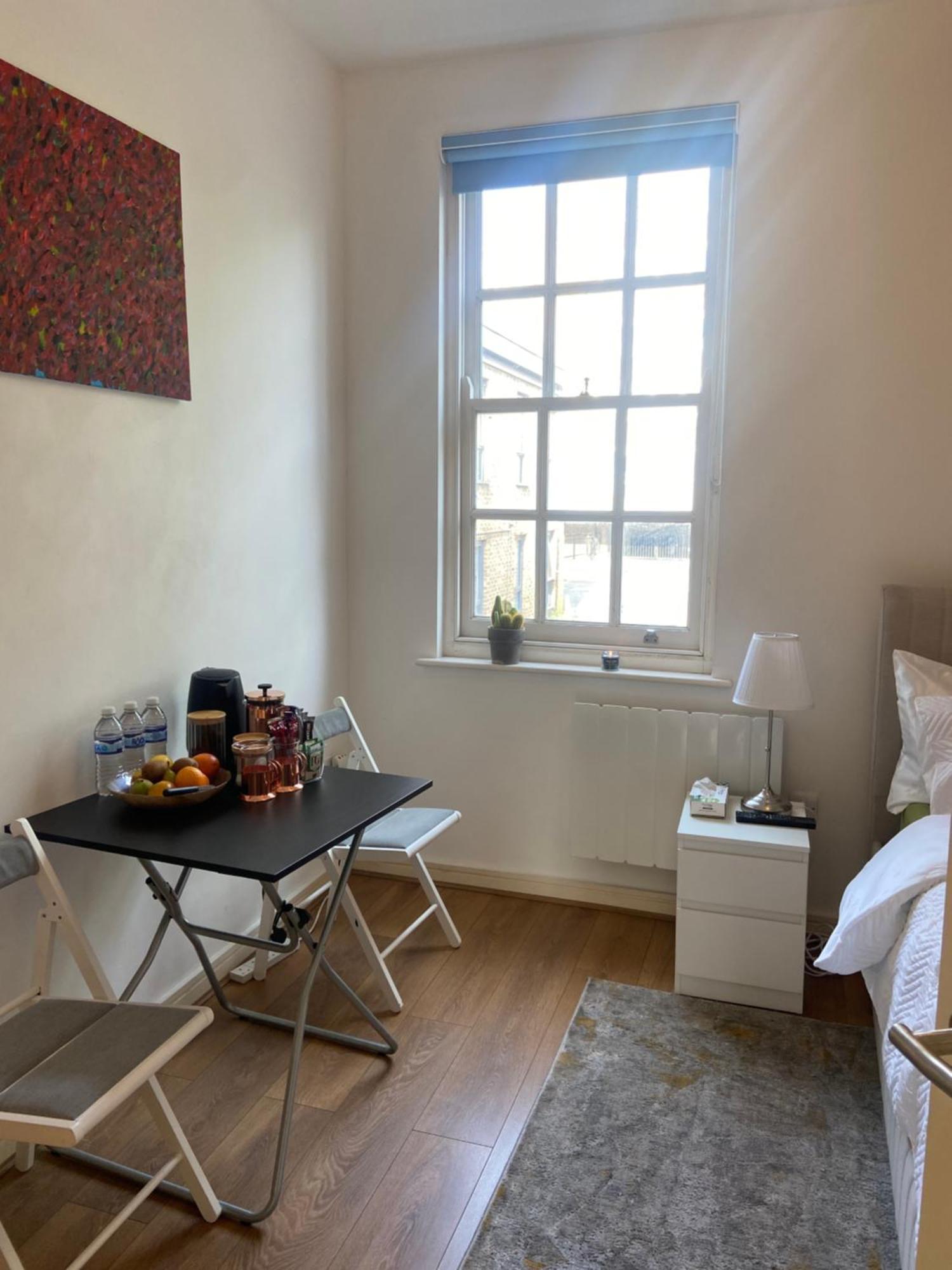 Habitación en casa particular Listed Building Close To River Thames Londres
